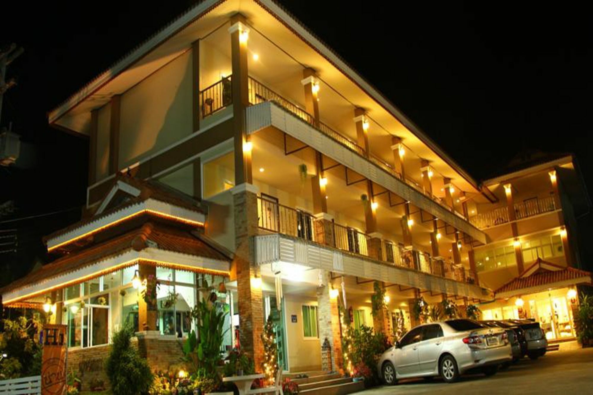 Nan Thara Place Hotel Exterior photo