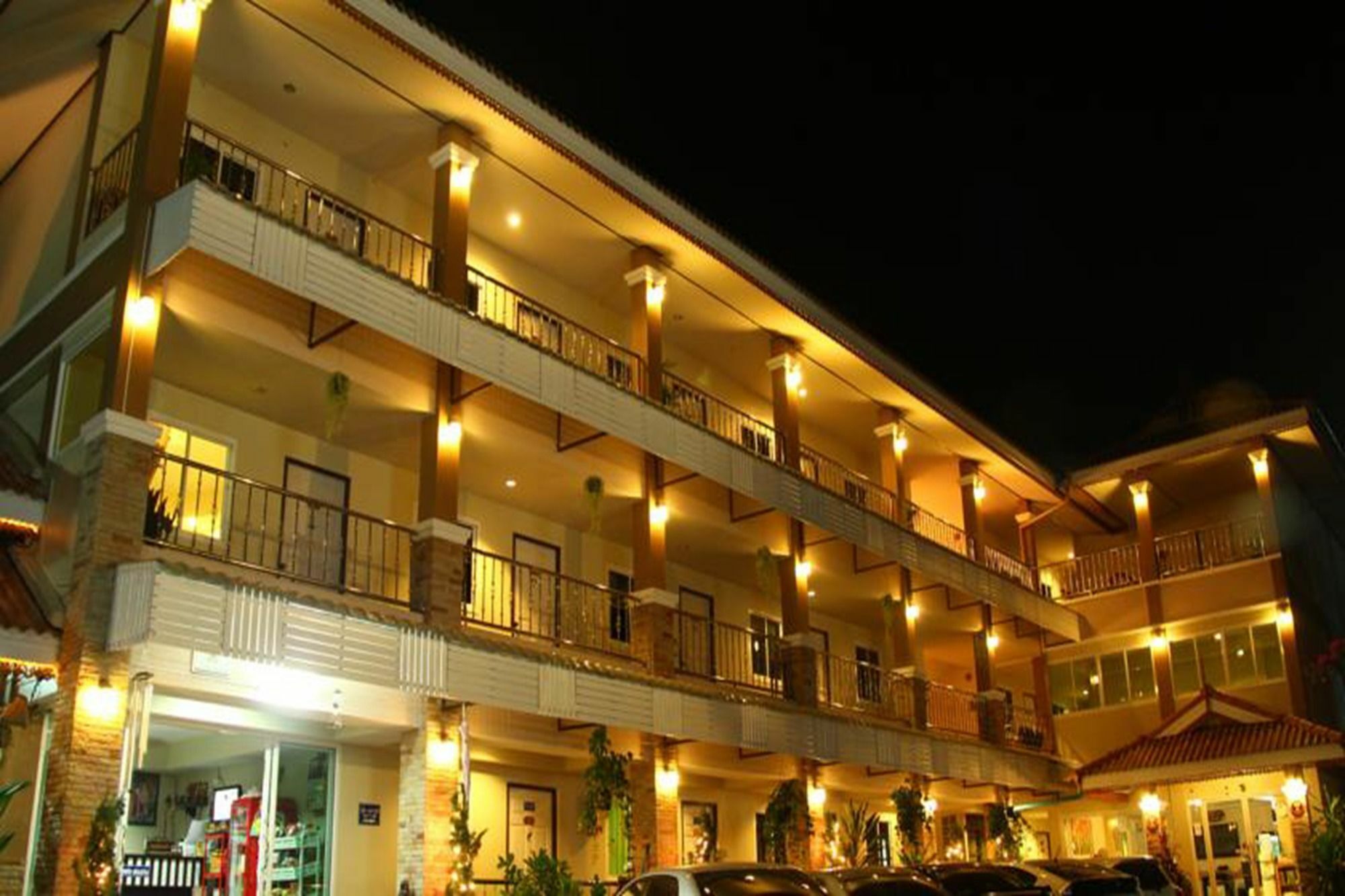 Nan Thara Place Hotel Exterior photo